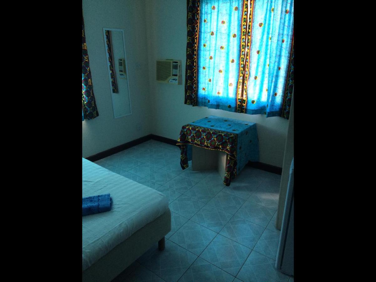 Anns Guesthouse Bakaugambia エクステリア 写真